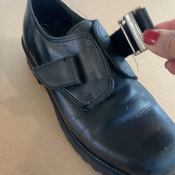 Vintage 90s Aposthrophe Black Leather Chucky Shoes with buckle size 6.5 - Picture 10 of 16